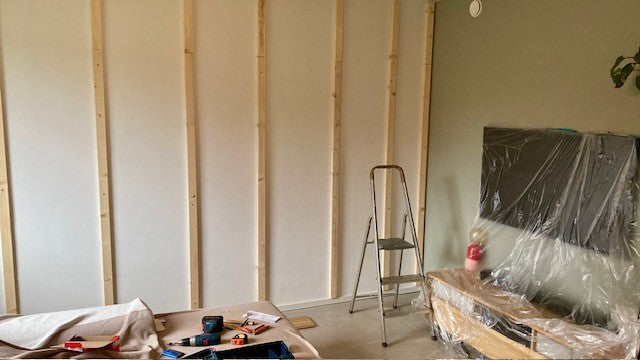 Rahmendübel bzw. Langschaftdübel für Unterkonstruktionen und Trockenbauprofile an Beton- und Ziegelwänden.